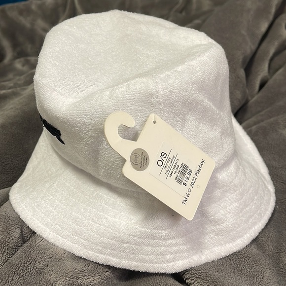 NWT White Playboy Bucket Hat - Picture 3 of 3